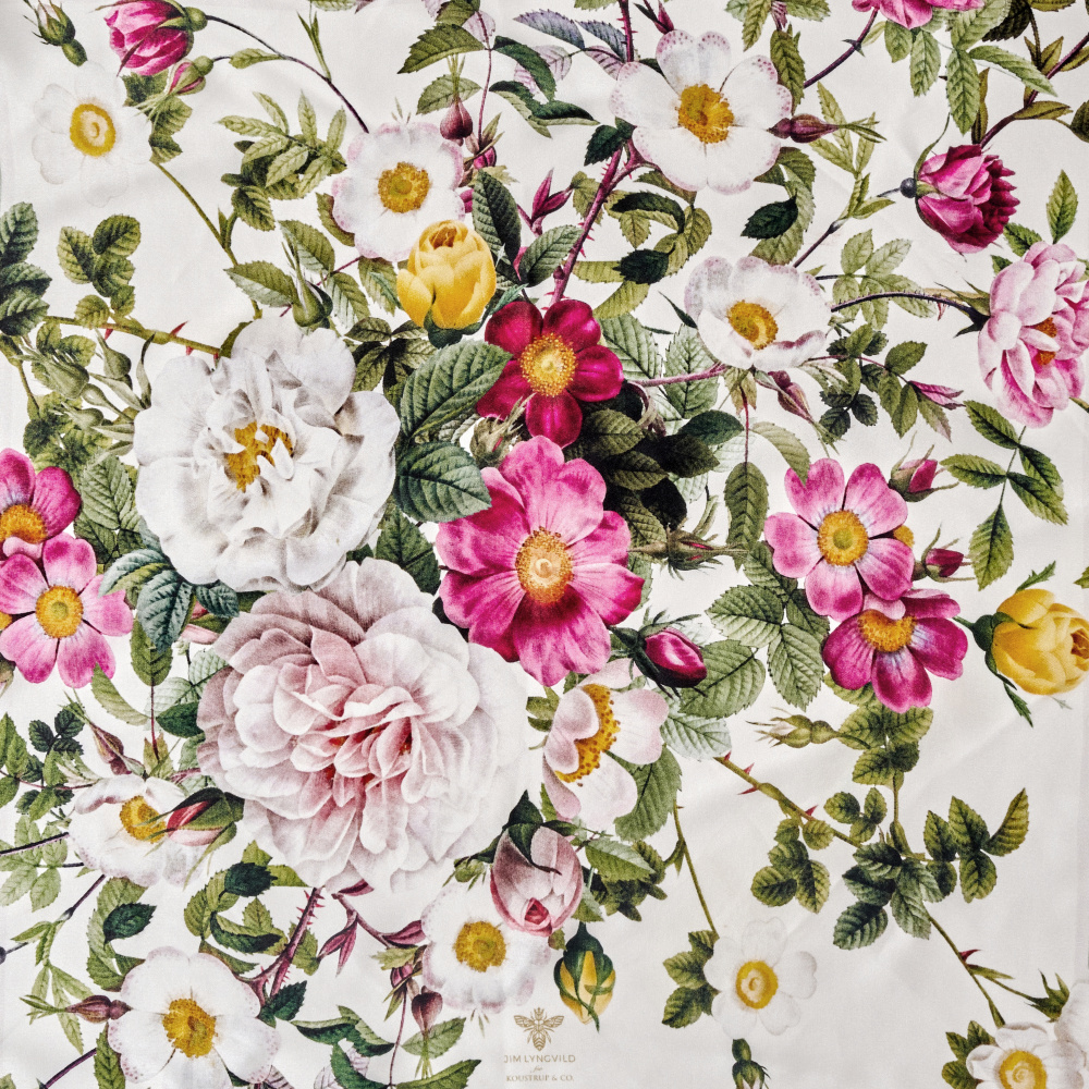 Jim Lyngvild silketørklæde, 50x50 - Rose Flower - Billede 3