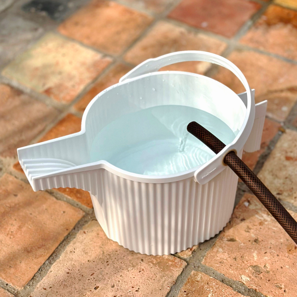 Beetle watering can - black, 5 L - Image 3