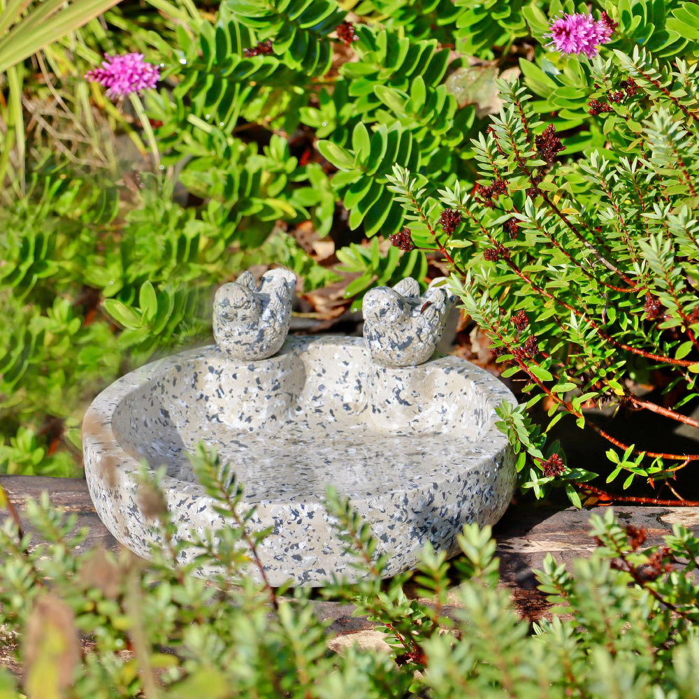 Wildlife World concrete bird bath - Image 2