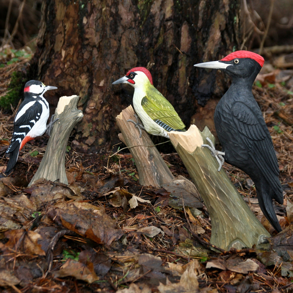 Wildlife Garden wooden bird - European green woodpecker - Image 3