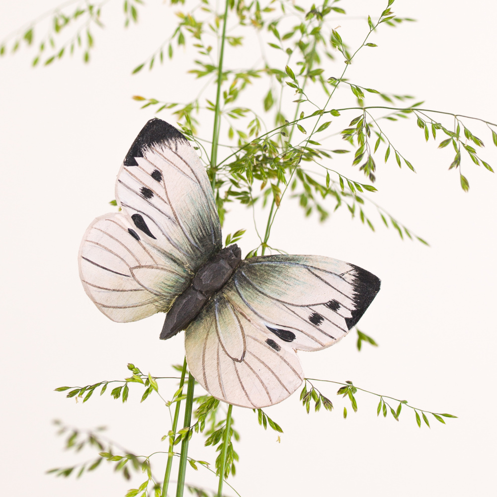 Wildlife Garden magnet - Cabbage White Butterfly - Image 2