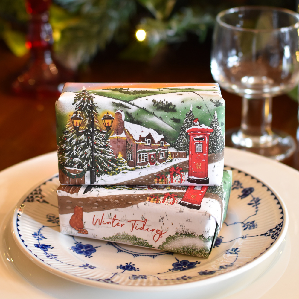 English Soap Co. — savon pour les mains : paysage hivernal - Image 3