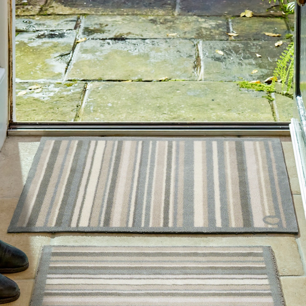 Hug Rug eco doormat, 65x85 - sage green stripes - Image 2