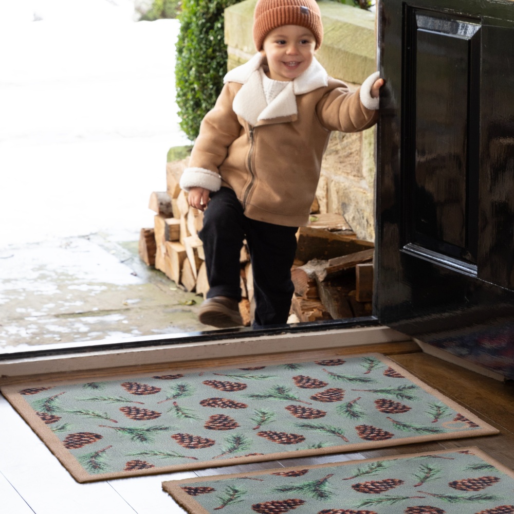 Hug Rug eco-deurmat, 65x85 - dennenappels - Afbeelding 2