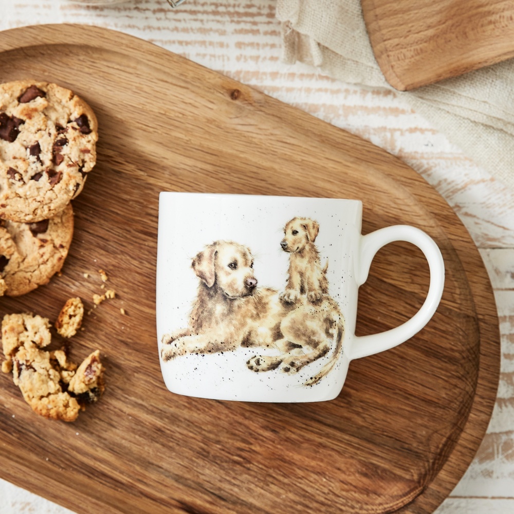 Wrendale mug - Labrador on a walk - Image 3