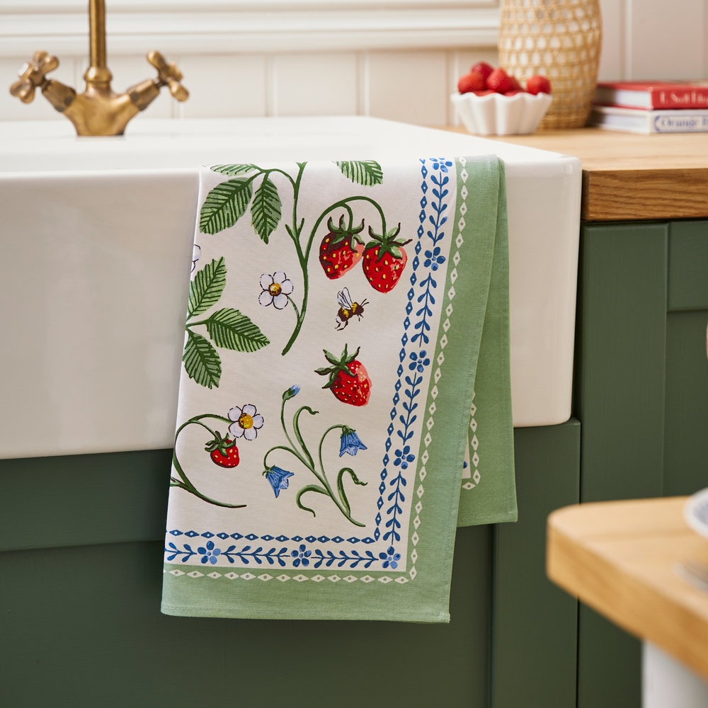 Ulster Weavers Tea Towel - Strawberry Patch - Image 2