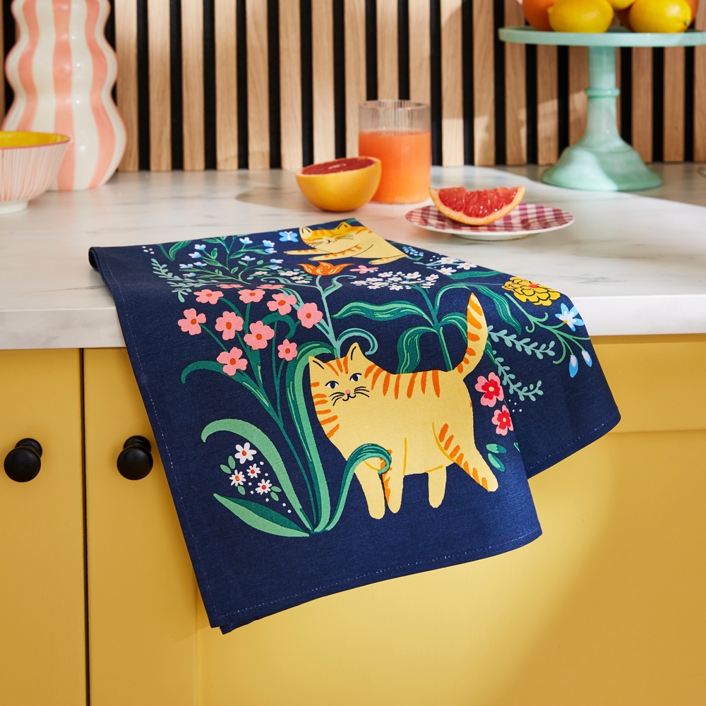 Ulster Weavers tea towel - Marmalade Meadow - Image 2
