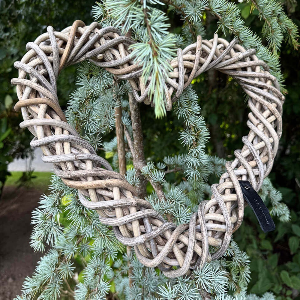 A2 Living decorative rattan heart - Image 4