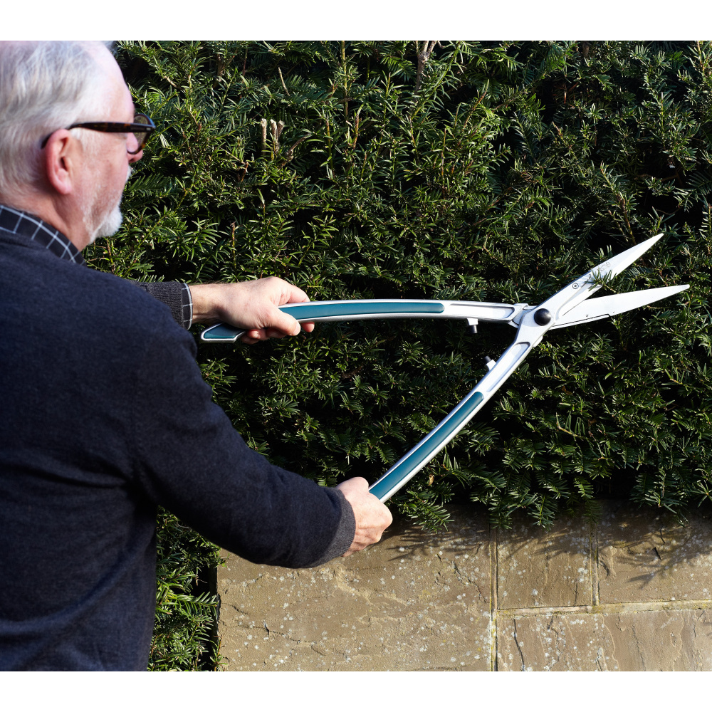 Burgon & Ball lightweight hedge shears - Image 5