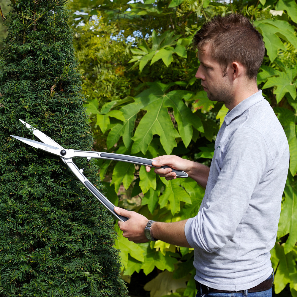 Burgon & Ball lightweight hedge shears - Image 4