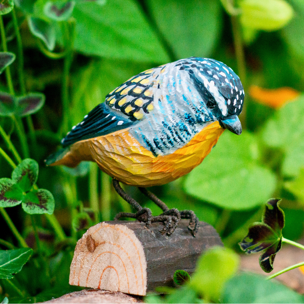 Wildlife Garden wooden bird - spotted pardalote - Image 2