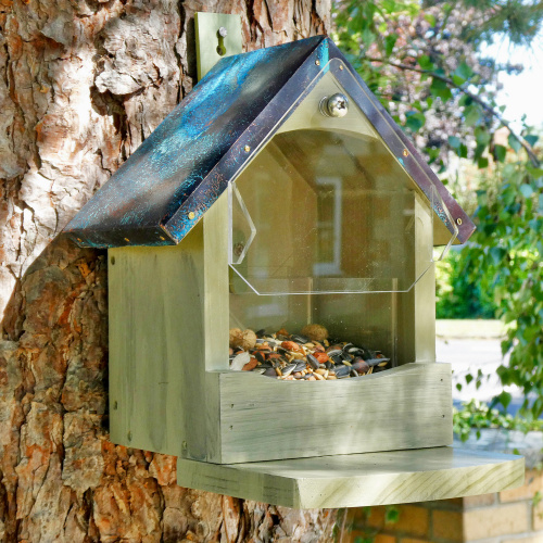 Wildlife World squirrel feeder with copper roof