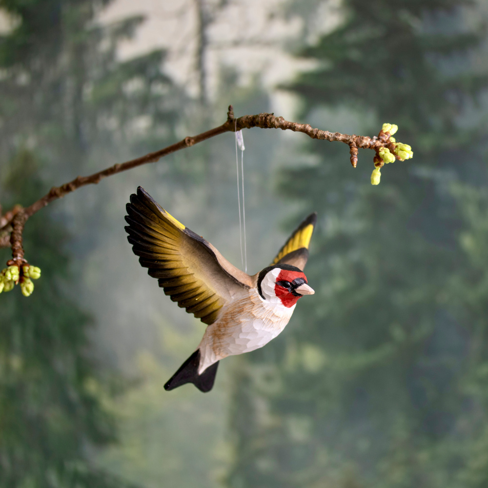 Wildlife Garden wooden bird - goldfinch - Image 2